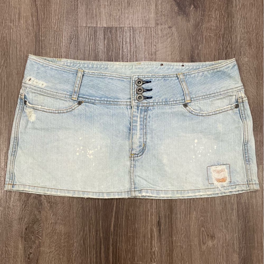Bongo Y2K Light Wash Denim Mini Skirt Size 17 90s 2000s - Picture 2 of 11